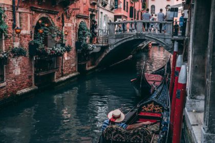 Let yourself be carried away by the charm of the city of Venice, Italy, visiting San Marco Square, Doge's Palace, gondolas